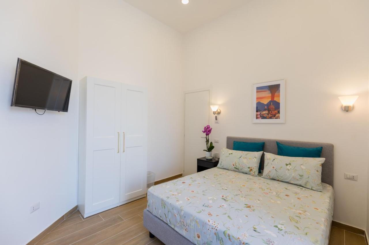 Blu Parthenope Suites Napoli Eksteriør billede
