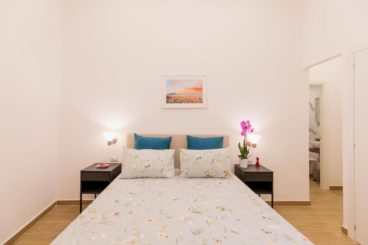 Blu Parthenope Suites Napoli Eksteriør billede