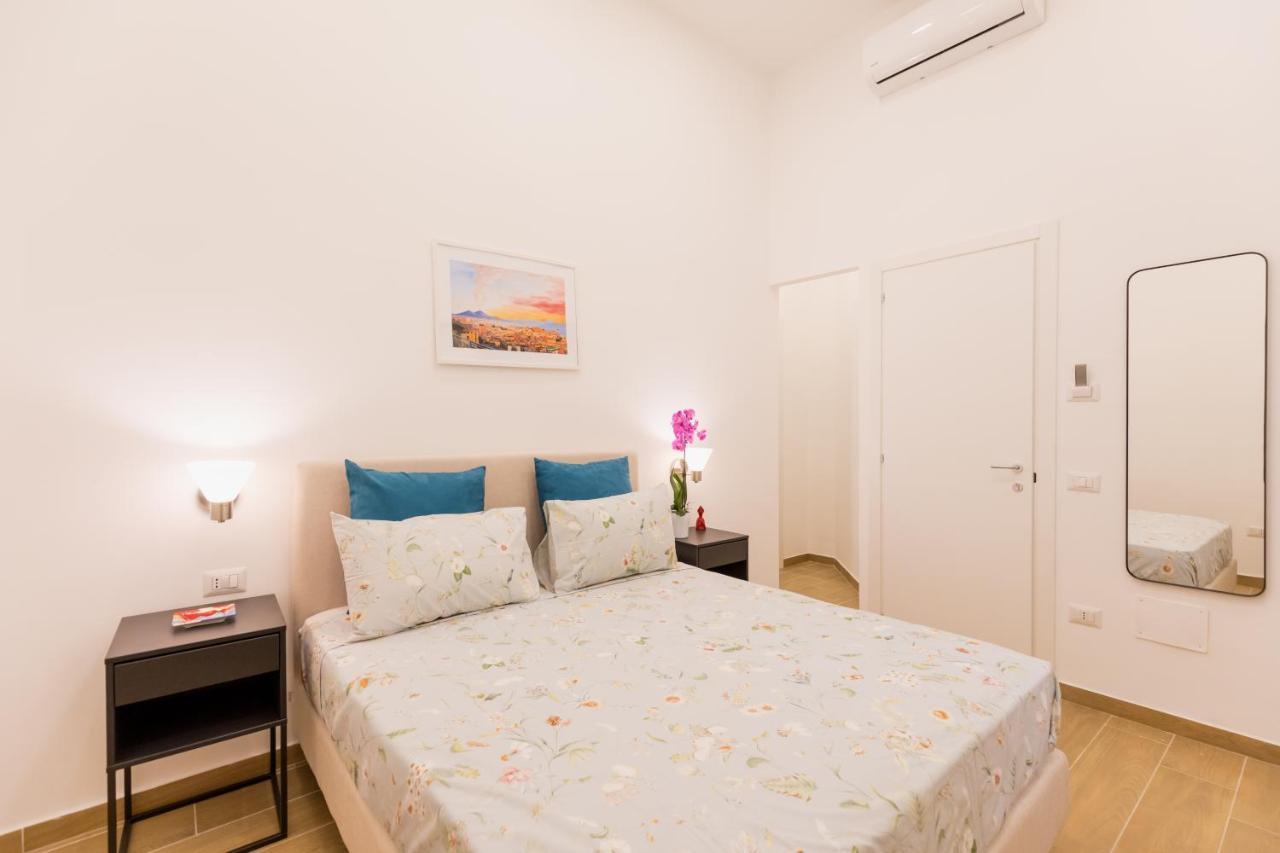 Blu Parthenope Suites Napoli Eksteriør billede