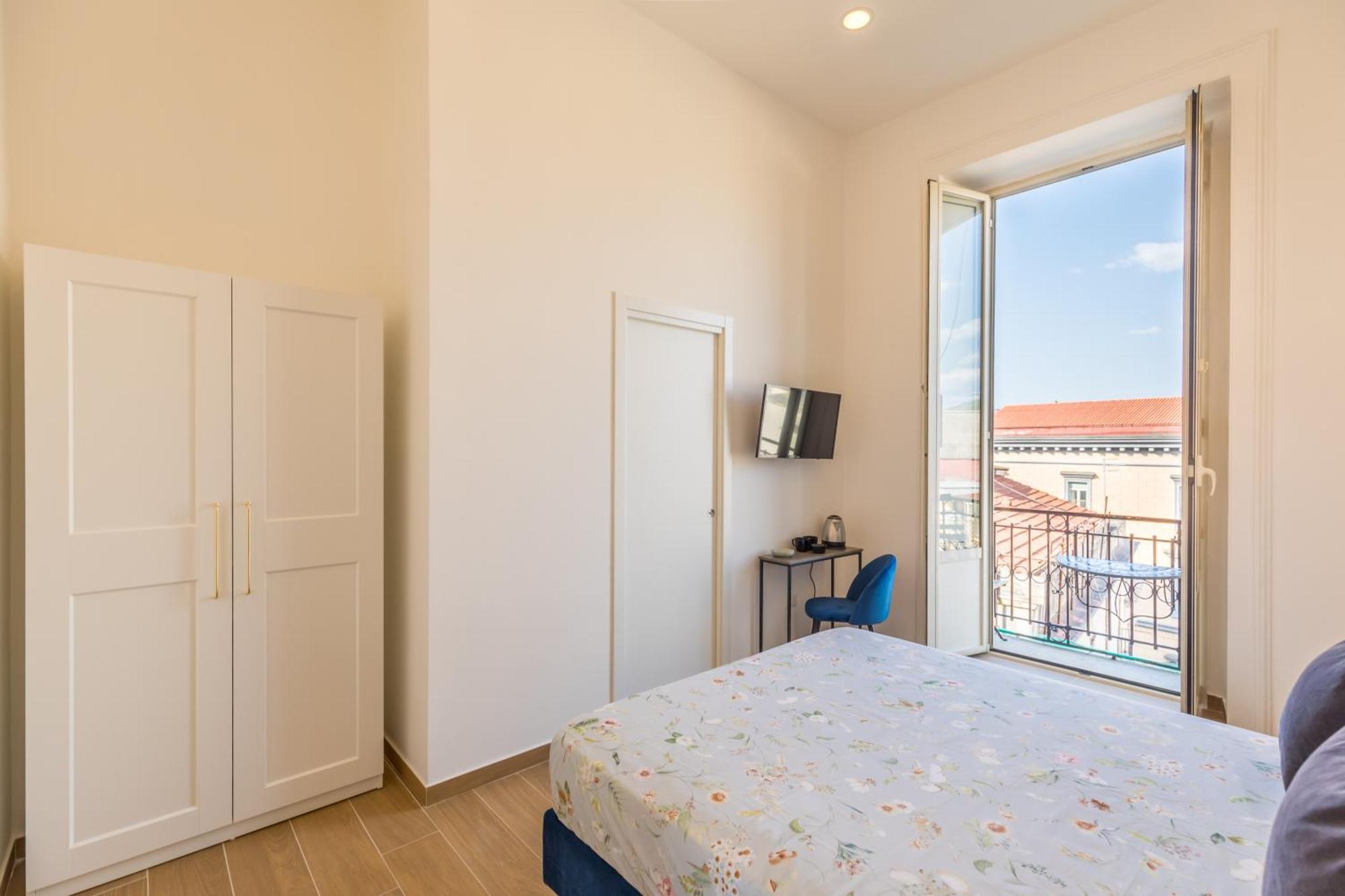 Blu Parthenope Suites Napoli Eksteriør billede