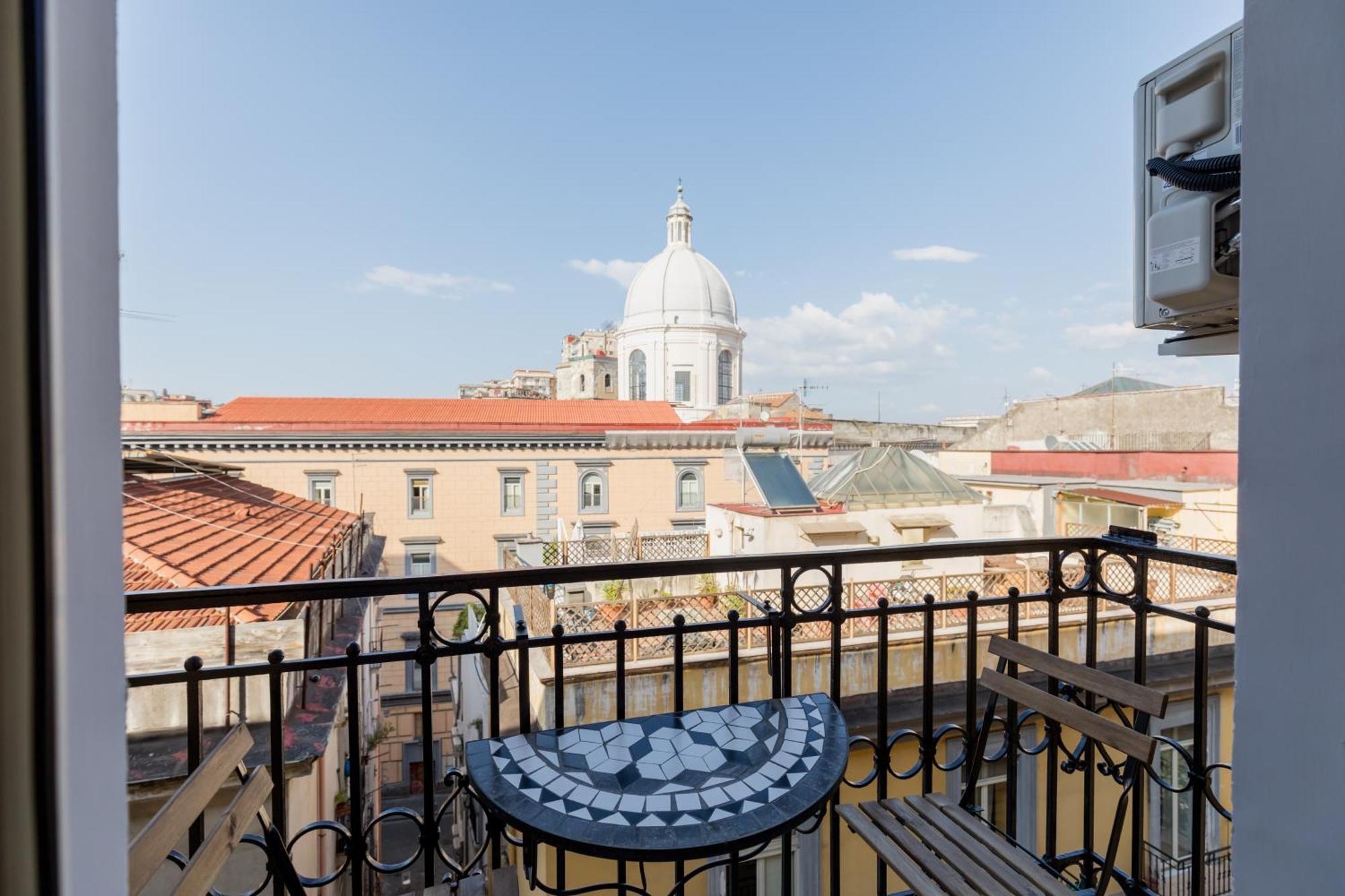 Blu Parthenope Suites Napoli Eksteriør billede