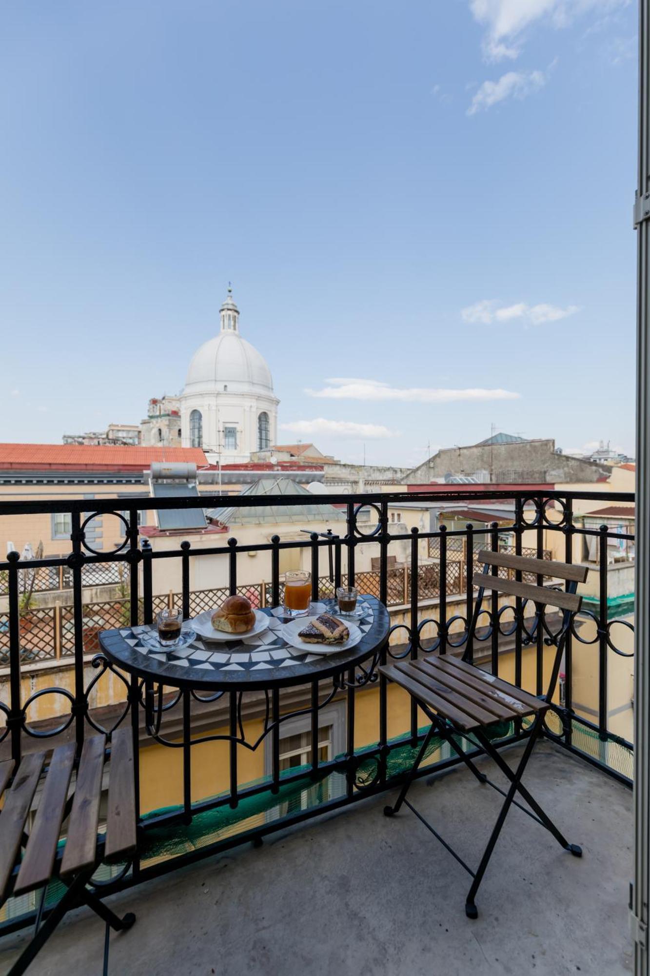 Blu Parthenope Suites Napoli Eksteriør billede