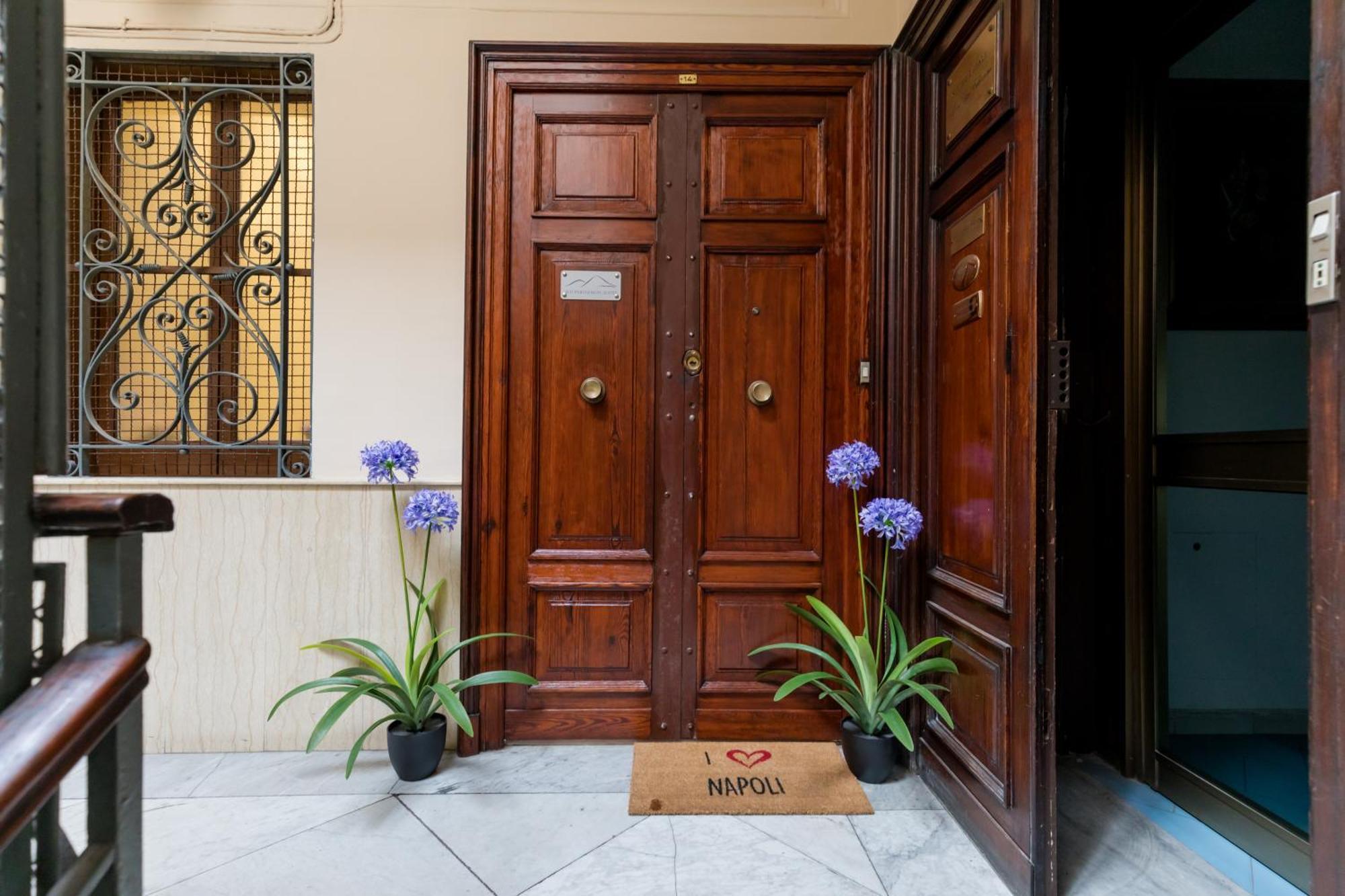Blu Parthenope Suites Napoli Eksteriør billede