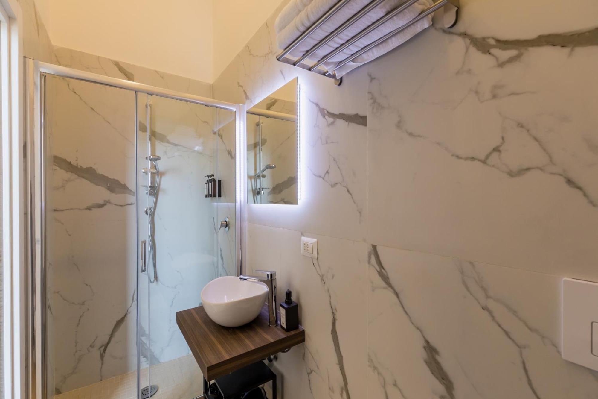 Blu Parthenope Suites Napoli Eksteriør billede