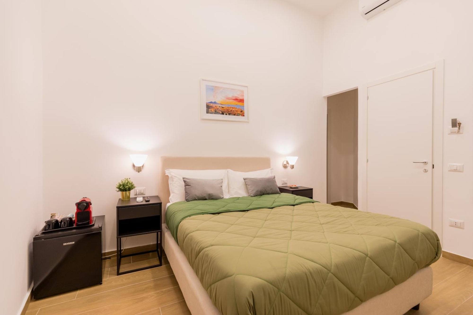 Blu Parthenope Suites Napoli Eksteriør billede