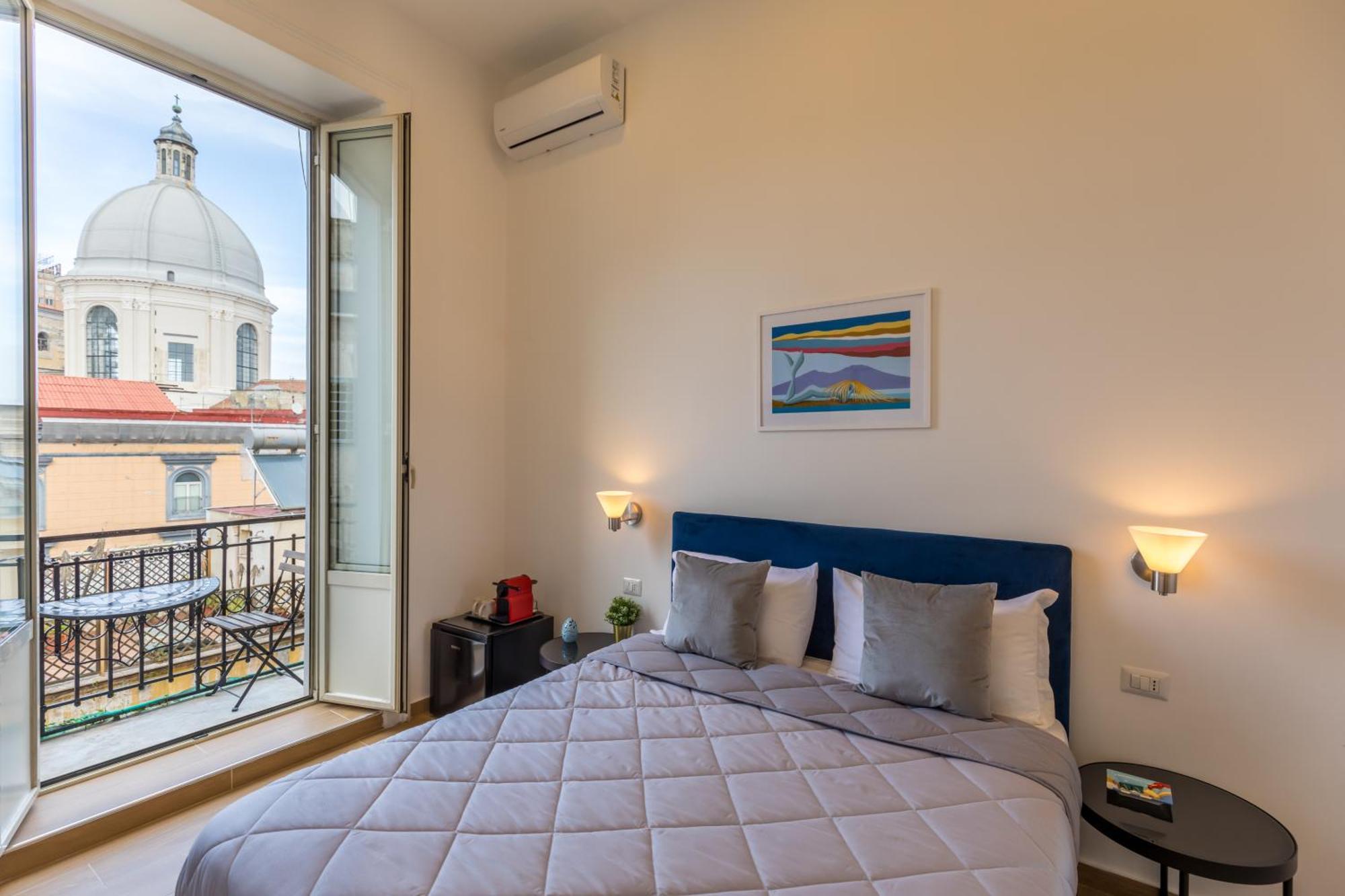 Blu Parthenope Suites Napoli Eksteriør billede